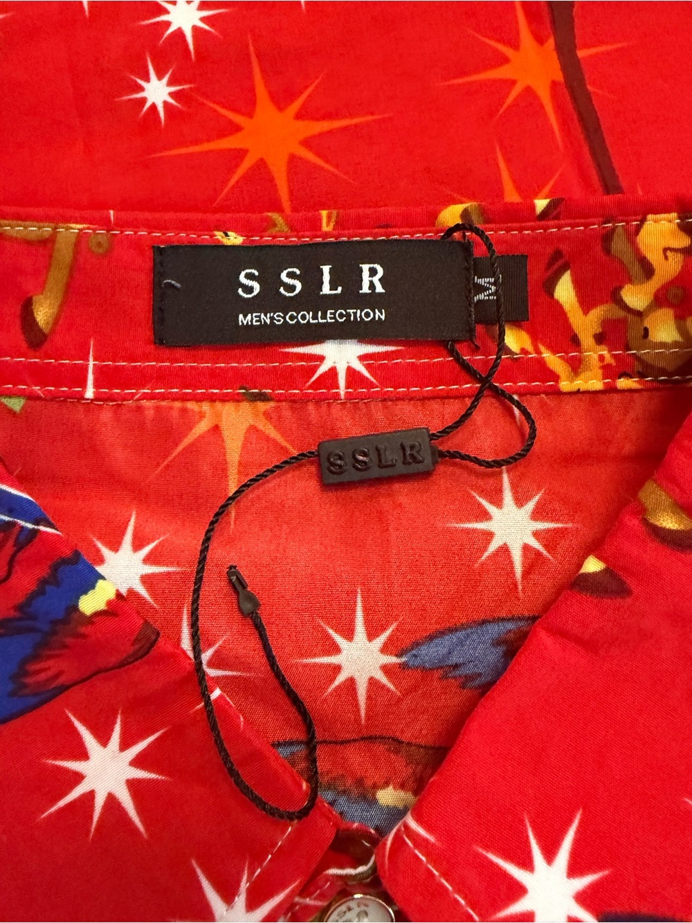 🆕💜SSLR Men’s Christmas Hawaiian Shirt Santa Reindeer Classic Car Button Up NWOT - Picture 9 of 10